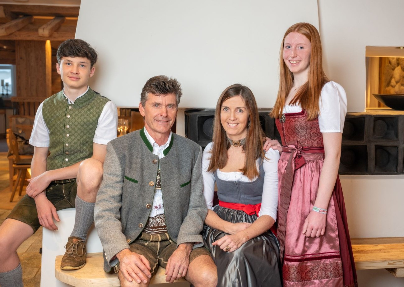 Iris and Helmut with their children David and Jasmin 