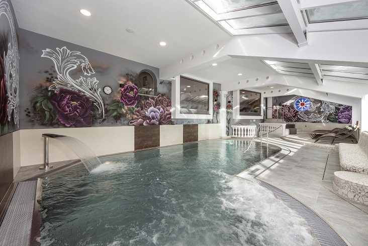 Hotel indoor pool